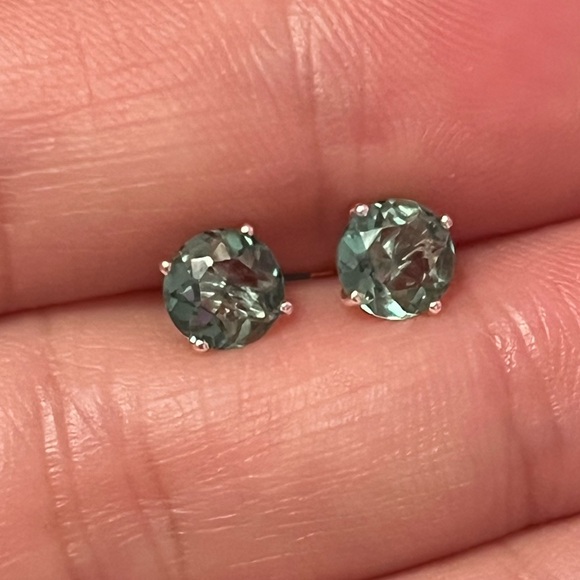Elegant Sterling Silver Genuine Round 5MM Aquamarine Stud Earrings